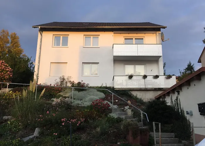 Διαμέρισμα Monteurwohnung Naehe Spielplatz, 3 Schlafzimmer *