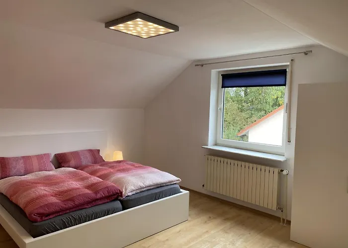 Monteurwohnung Naehe Spielplatz, 3 Schlafzimmer Appartamento *
