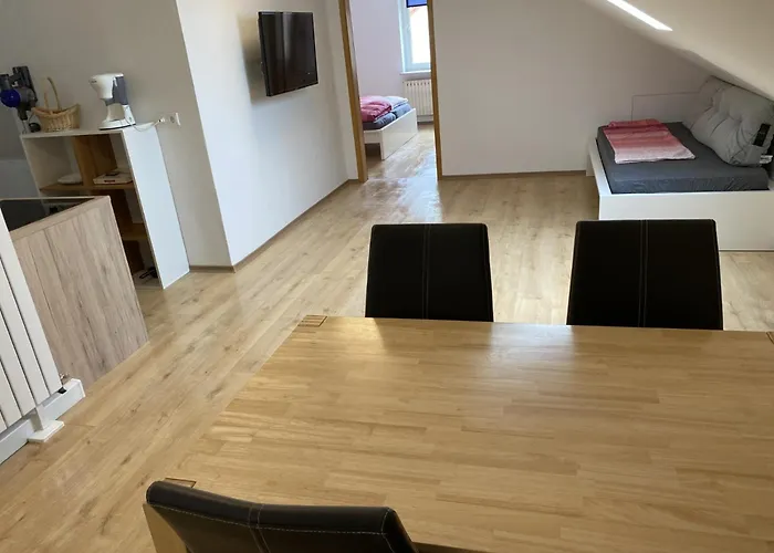 Monteurwohnung Naehe Spielplatz, 3 Schlafzimmer Appartamento Freyung